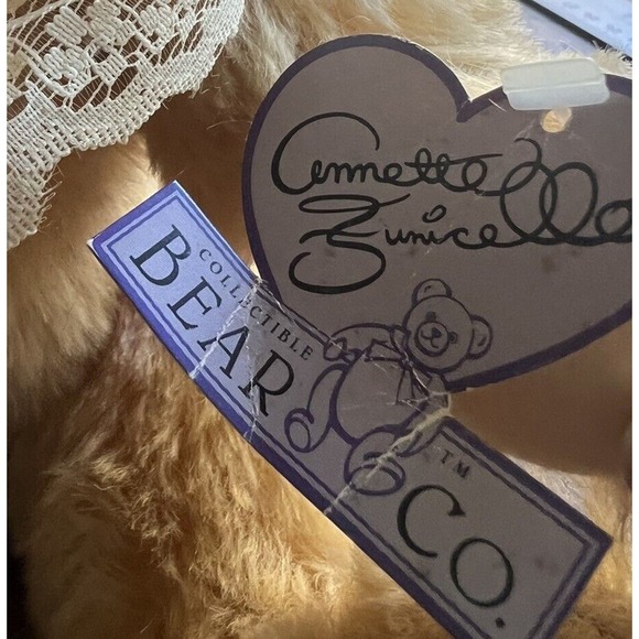Annette Funicello bear ~ jointed, Mohair- Lace Collar - Collection- Rare - Picture 3 of 9